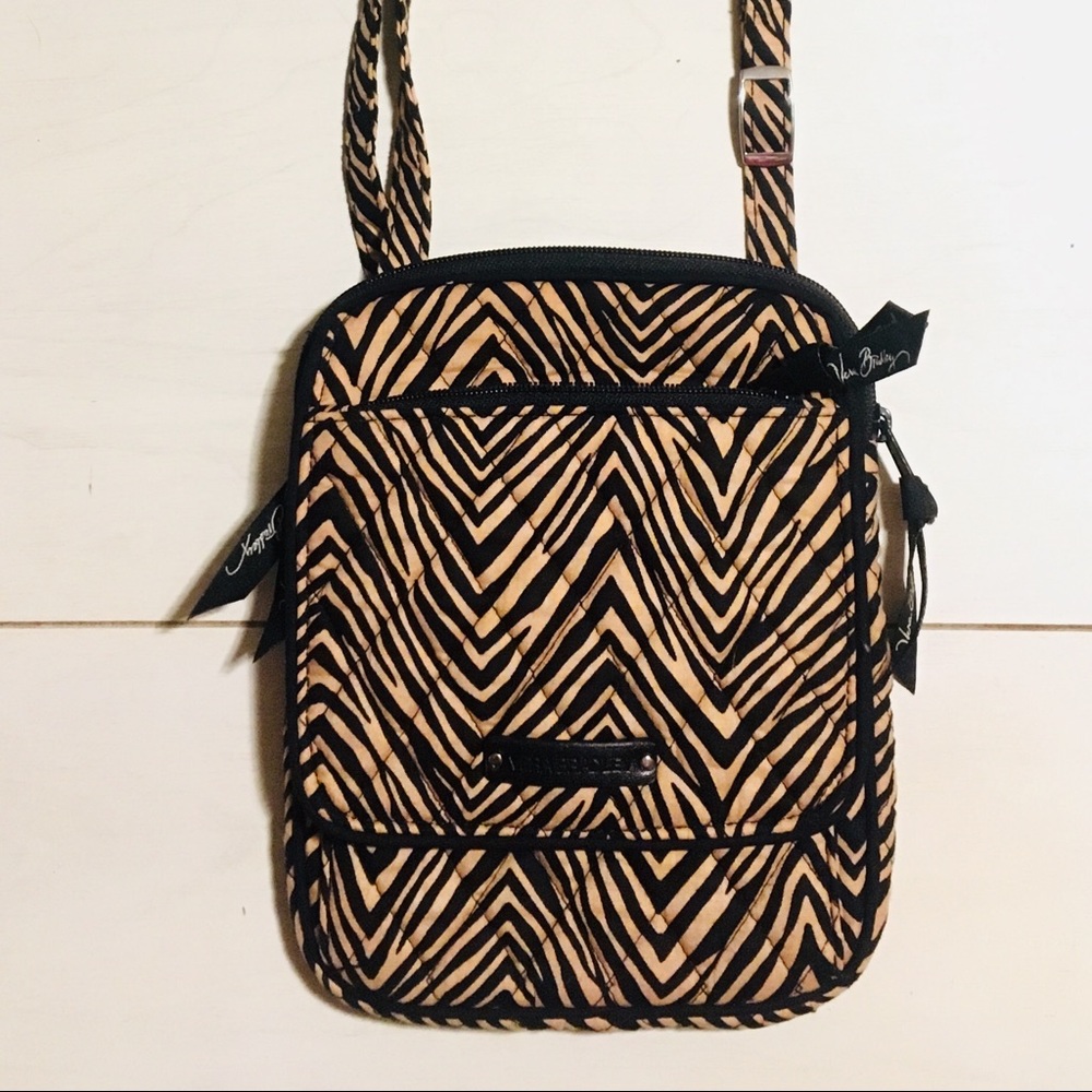 🌺 Lightly used Vera Bradley Crossbody 🌺